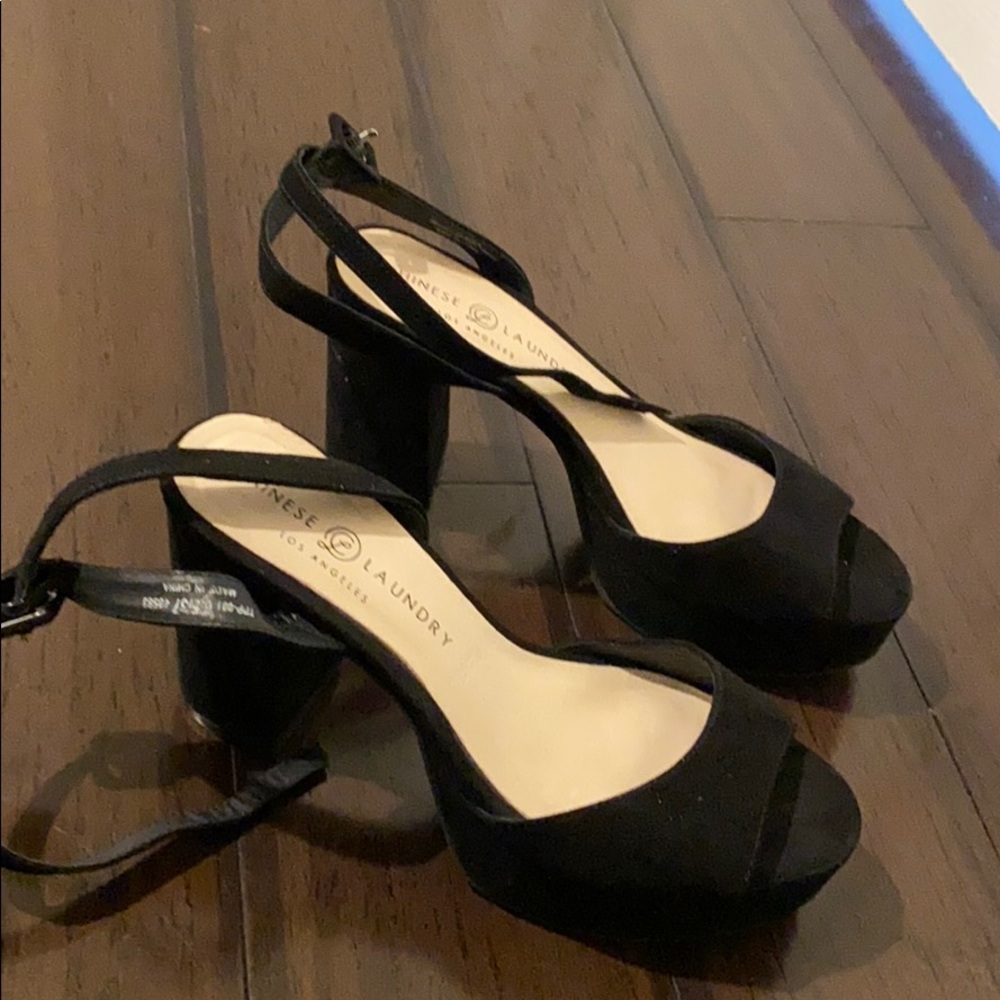 Sandals - Picture 4 of 4